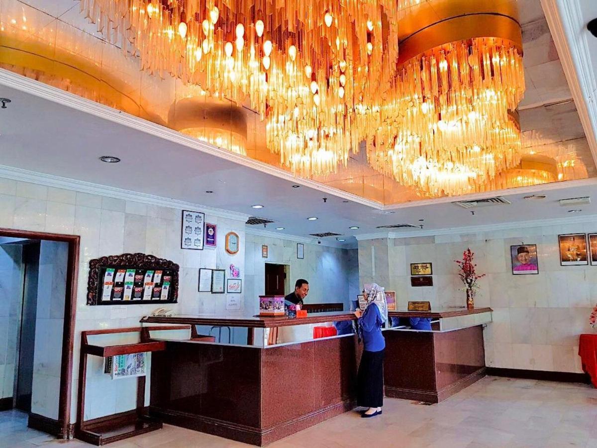 Hotel Grand Crystal Alor Setar Buitenkant foto