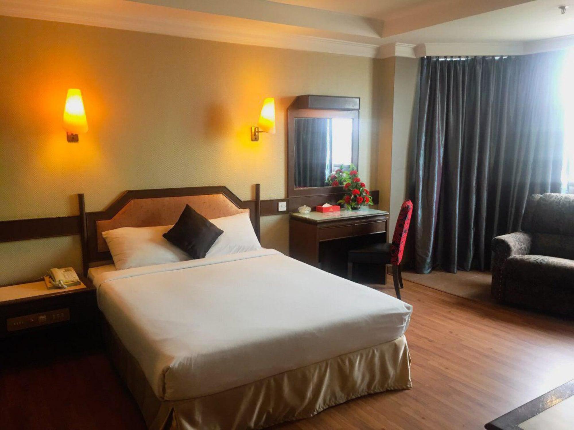 Hotel Grand Crystal Alor Setar Buitenkant foto