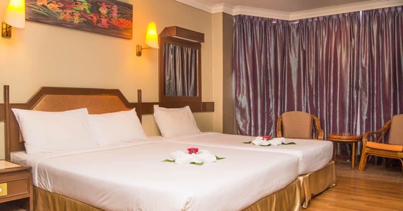 Hotel Grand Crystal Alor Setar Buitenkant foto