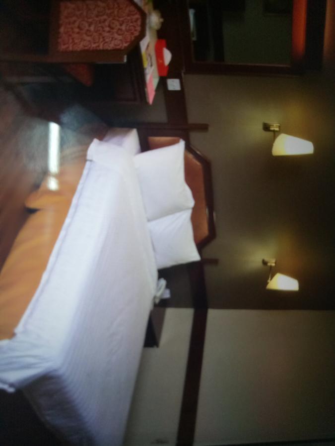 Hotel Grand Crystal Alor Setar Buitenkant foto